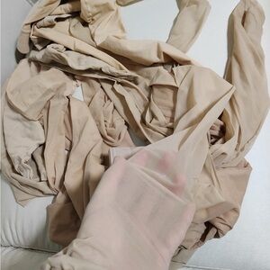 I have so many nude tights/pantyhose